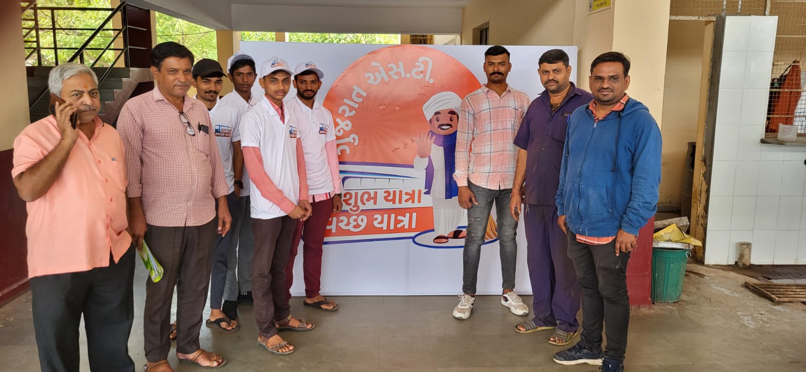 બોટાદ એસ.ટી. ડેપો ખાતે  શુભ યાત્રા સ્વચ્છ યાત્રા -કેમ્પેઇન-૨૦૨૩